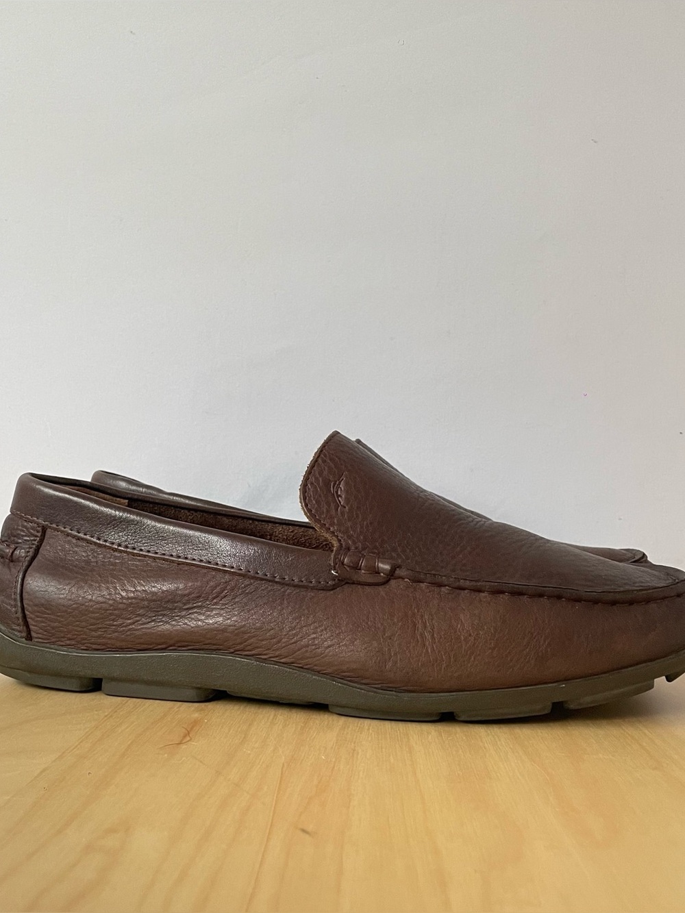 Tommy Bahama Orion Leather Venetian Drivers Loafers | US 12